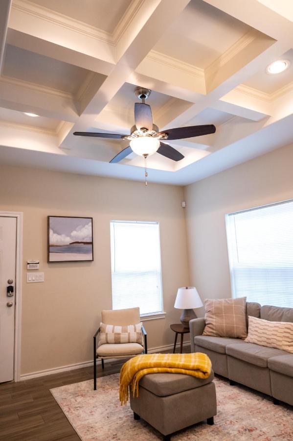 Ferienwohnung Fabulous King Size Bed In A Gated Neighborhood! Edinburg Exterior foto