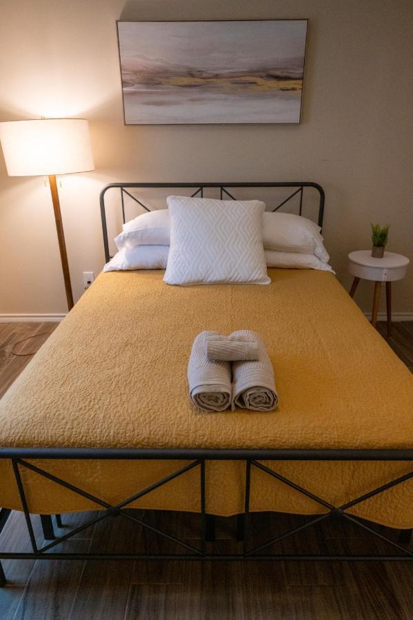Ferienwohnung Fabulous King Size Bed In A Gated Neighborhood! Edinburg Exterior foto